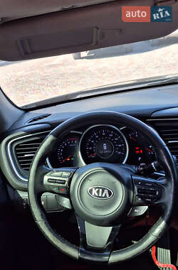 Седан Kia Optima 2015 в 