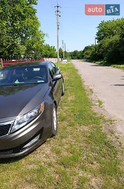 Седан Kia Optima 2013 в 