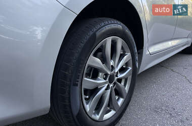 Седан Kia Optima 2013 в 
