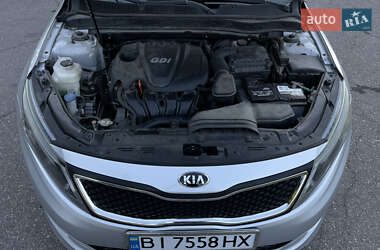Седан Kia Optima 2013 в 