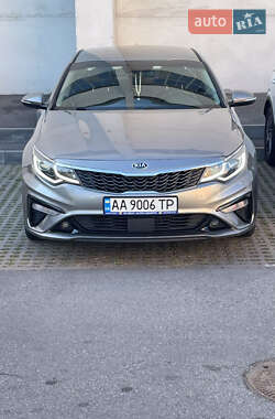 Седан Kia Optima 2018 в 