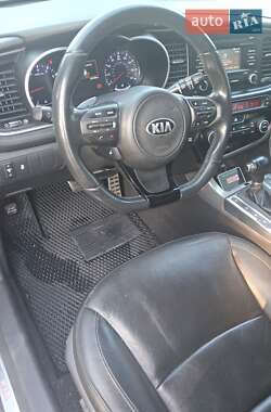 Седан Kia Optima 2015 в 