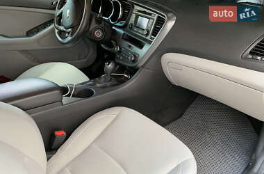 Седан Kia Optima 2013 в Львові