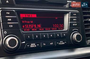 Седан Kia Optima 2012 в 