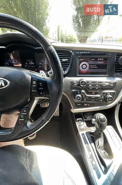 Седан Kia Optima 2012 в 