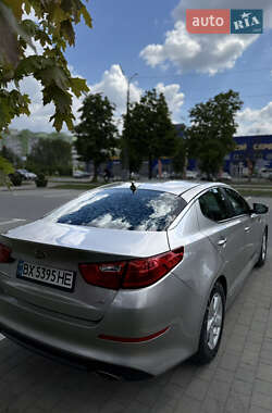 Седан Kia Optima 2015 в Хмельницком