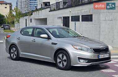 Седан Kia Optima 2013 в Львове