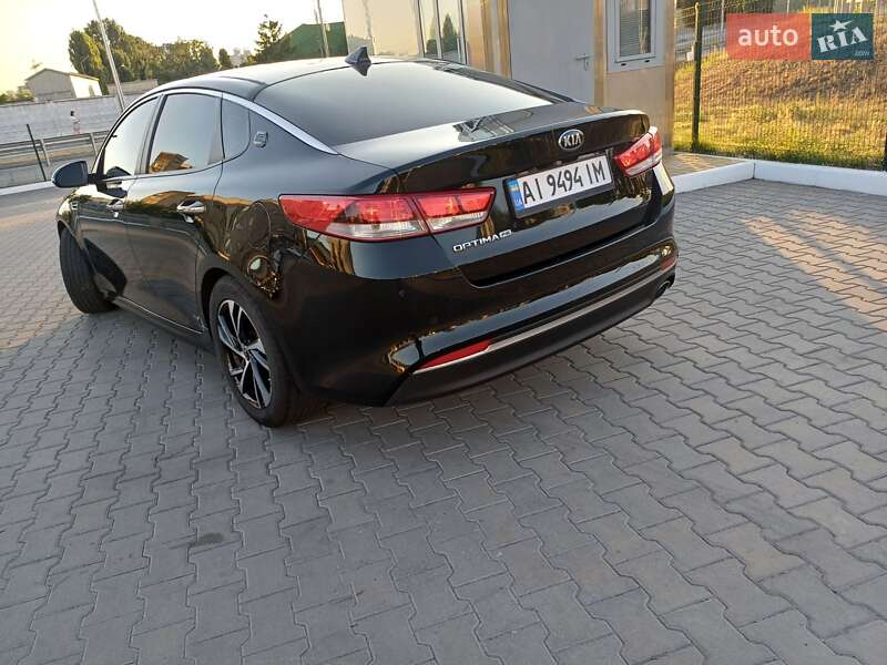 Седан Kia Optima 2017 в Києві