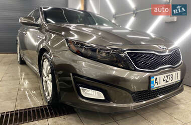Седан Kia Optima 2013 в Киеве
