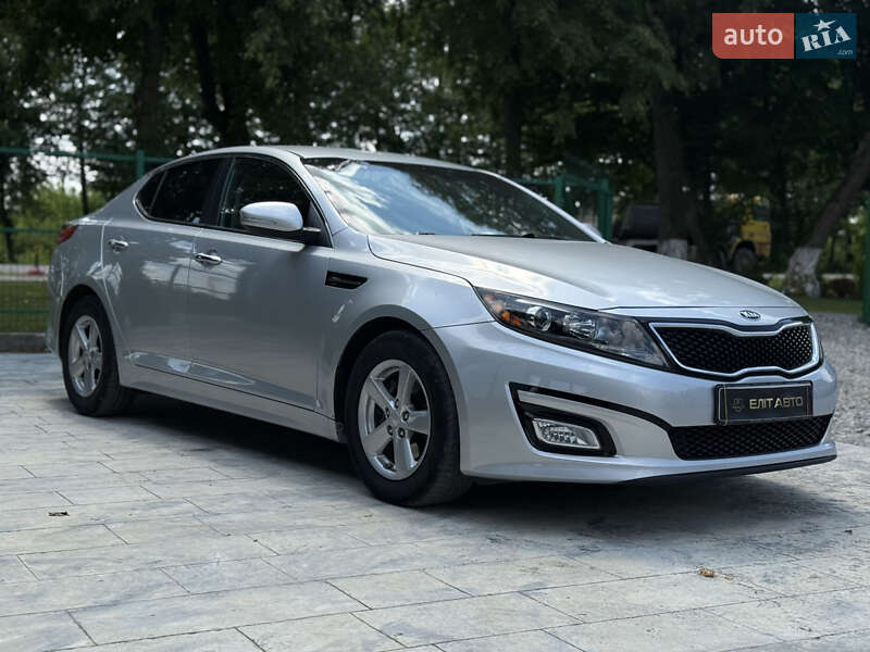 Седан Kia Optima 2015 в Ивано-Франковске