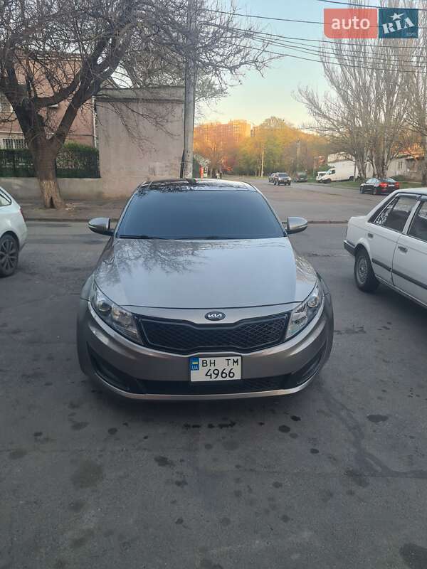 Седан Kia Optima 2011 в Одессе