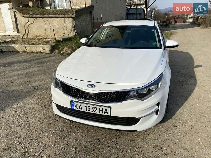 Седан Kia Optima 2016 в Киеве