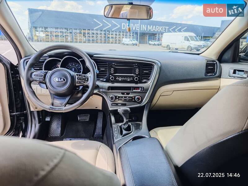 Седан Kia Optima 2014 в Днепре