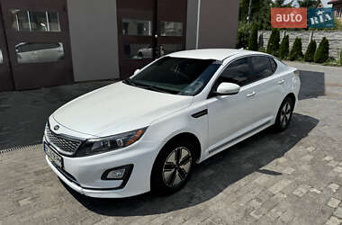 Седан Kia Optima 2014 в Львове