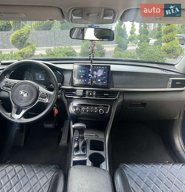 Седан Kia Optima 2017 в Києві