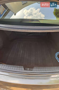 Седан Kia Optima 2012 в Одесі