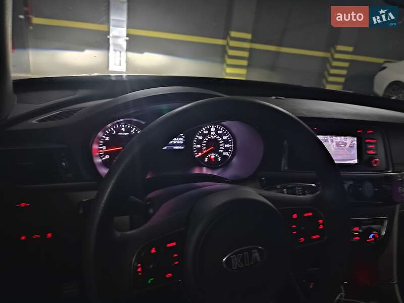 Седан Kia Optima 2016 в Одессе