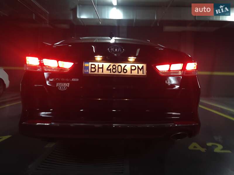 Седан Kia Optima 2016 в Одессе
