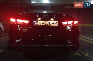 Седан Kia Optima 2016 в 