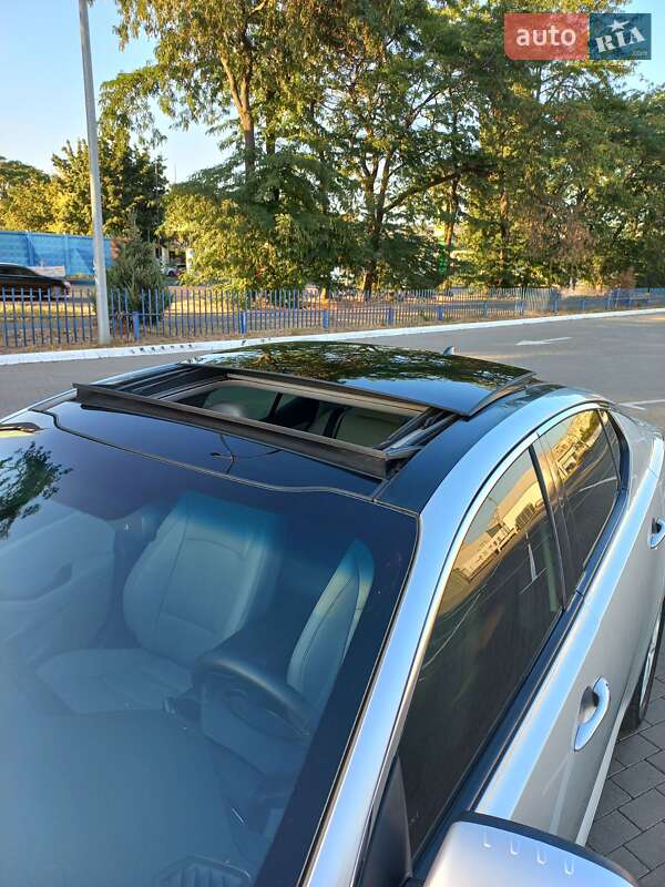 Седан Kia Optima 2012 в Одессе