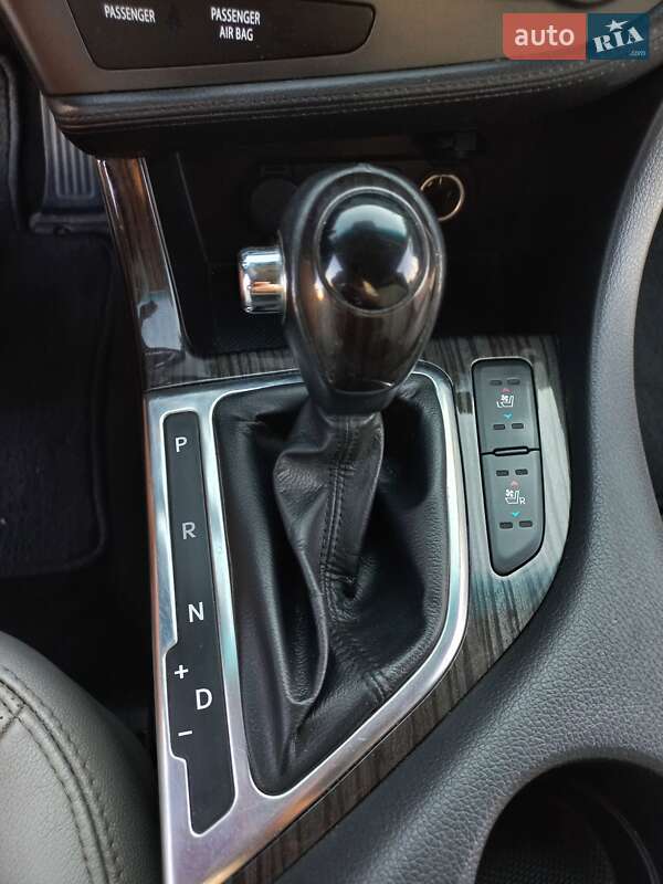 Седан Kia Optima 2012 в Одессе