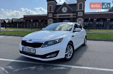 Седан Kia Optima 2013 в Киеве