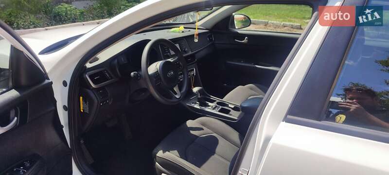 Седан Kia Optima 2016 в Кам'янці