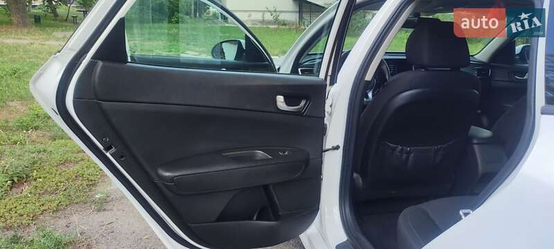 Седан Kia Optima 2016 в Кам'янці