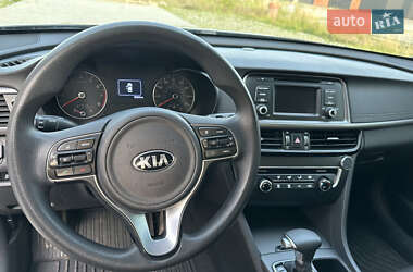Седан Kia Optima 2016 в Хмельницькому