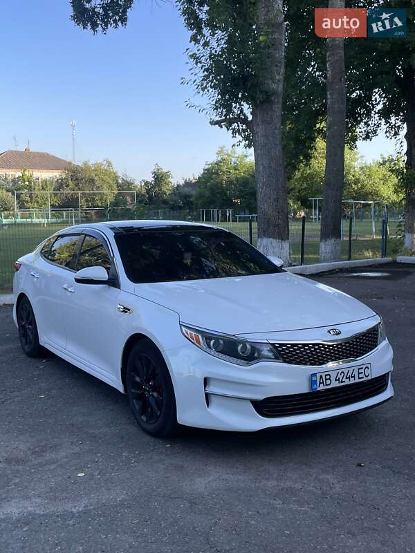 Седан Kia Optima 2016 в Виннице