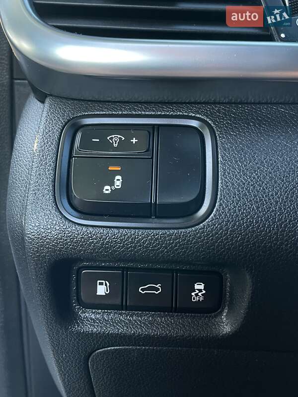 Седан Kia Optima 2016 в Виннице