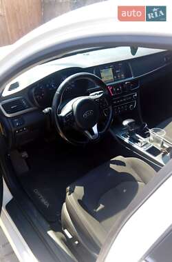 Седан Kia Optima 2015 в Івано-Франківську