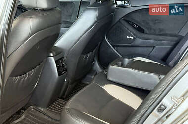 Седан Kia Optima 2011 в 