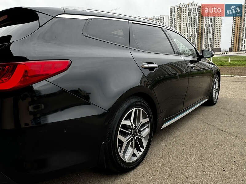 Універсал Kia Optima 2019 в Одесі