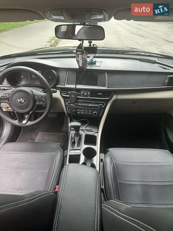 Седан Kia Optima 2018 в Киеве