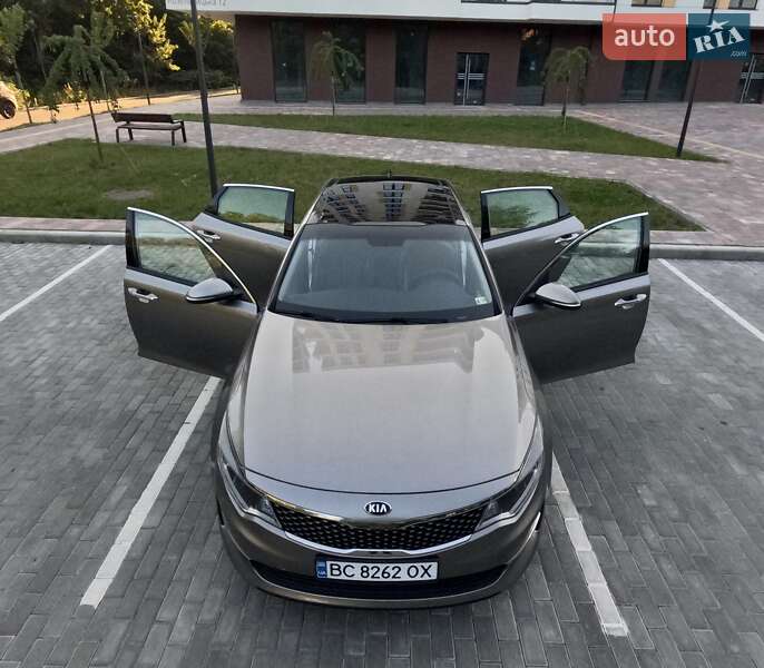 Седан Kia Optima 2018 в Львове