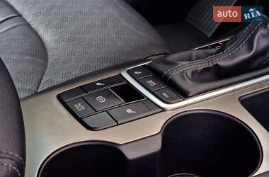 Седан Kia Optima 2019 в 