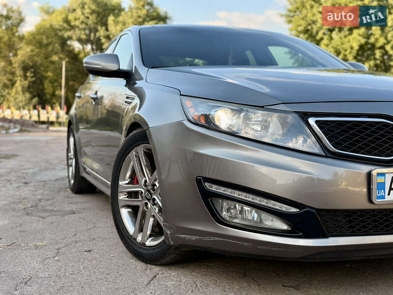 Седан Kia Optima 2012 в Кривом Роге