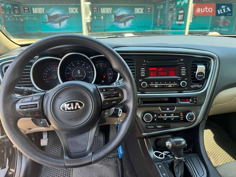 Седан Kia Optima 2015 в Запорожье