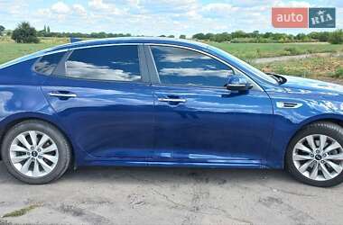 Седан Kia Optima 2016 в 