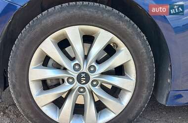 Седан Kia Optima 2016 в 
