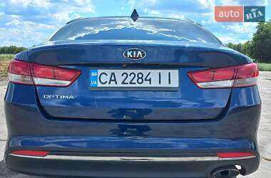 Седан Kia Optima 2016 в Жашківу