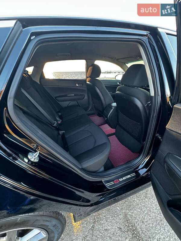 Седан Kia Optima 2019 в Одессе