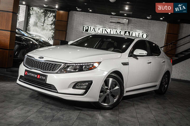 Седан Kia Optima 2015 в Одессе