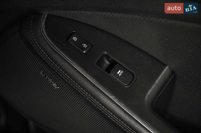Седан Kia Optima 2015 в Одессе