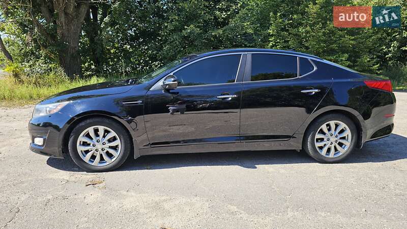 Седан Kia Optima 2015 в Богодухове