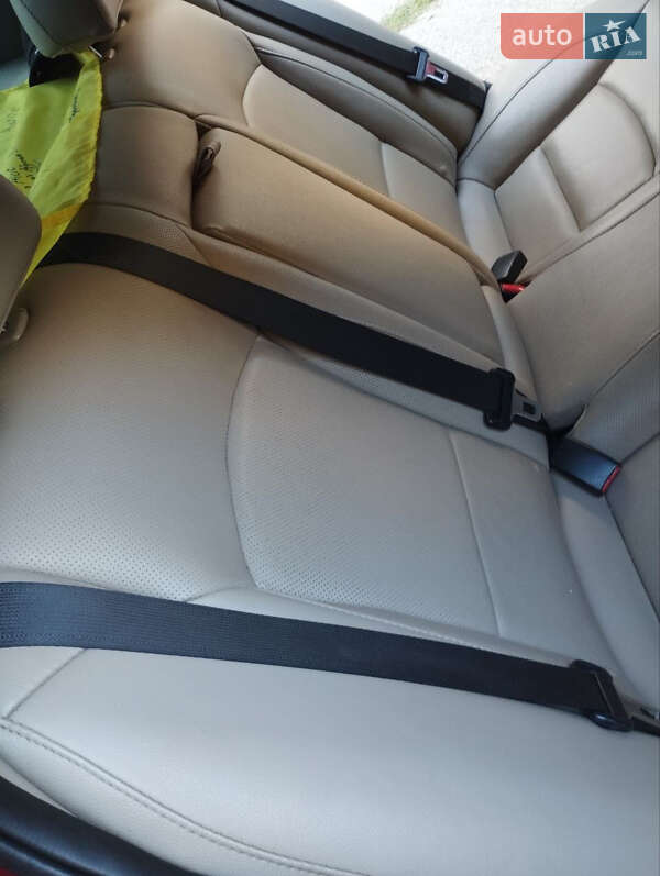 Седан Kia Optima 2015 в Кропивницком