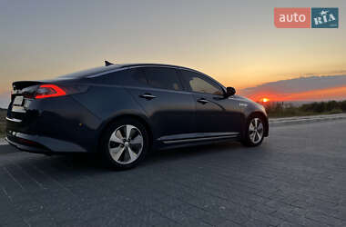 Седан Kia Optima 2014 в Львове