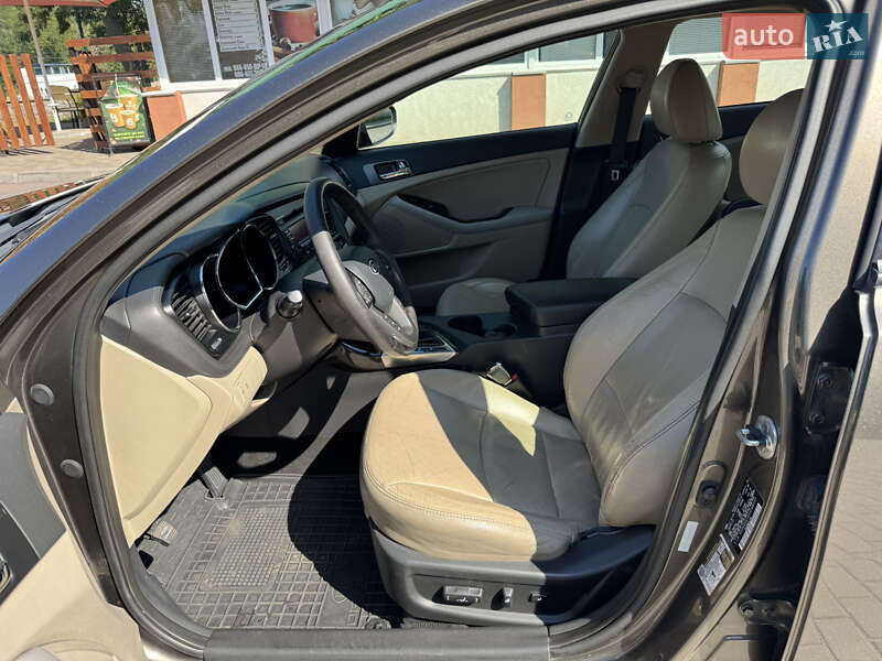Седан Kia Optima 2012 в Кам'янці