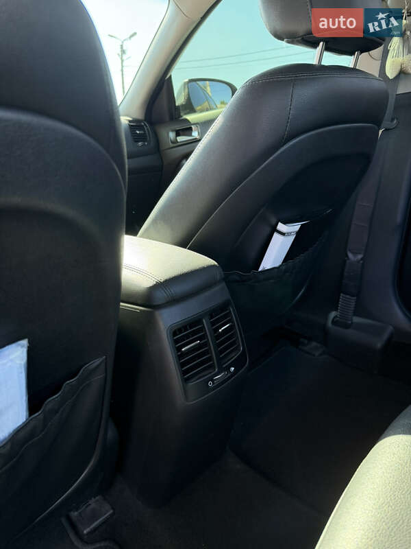 Седан Kia Optima 2014 в Запорожье